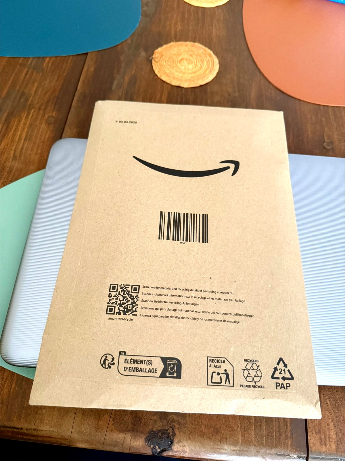 Paquete Amazon con los libros